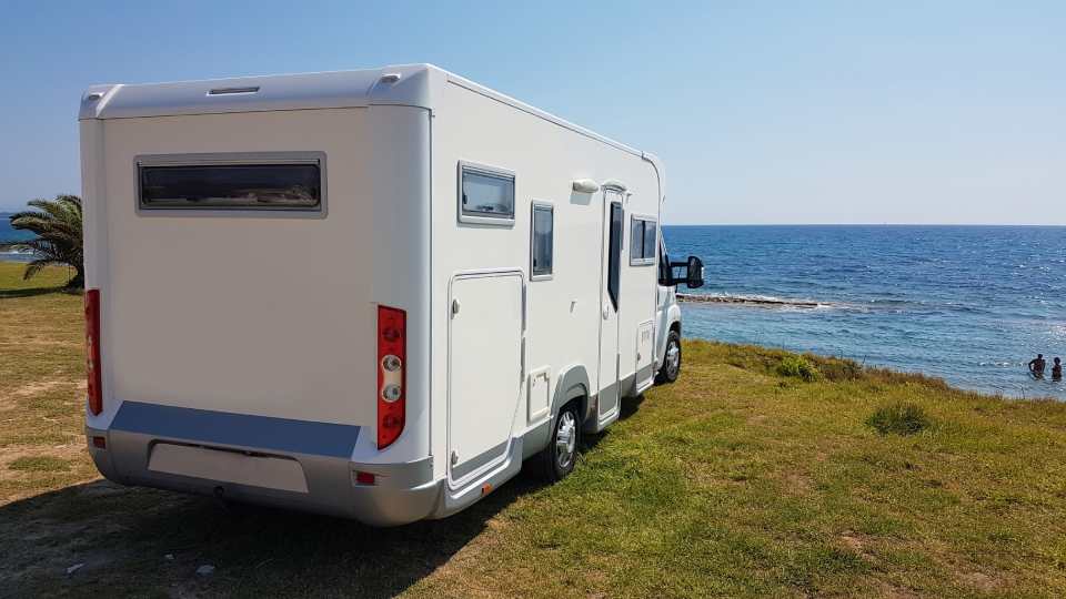 camping-car dans la nature